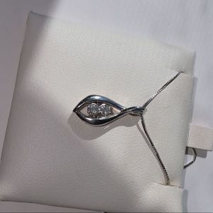 gold and silver diamond necklace